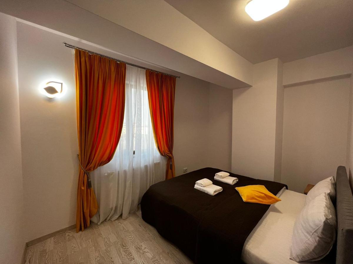 Cozy Apartments - City Center Ясси Екстер'єр фото