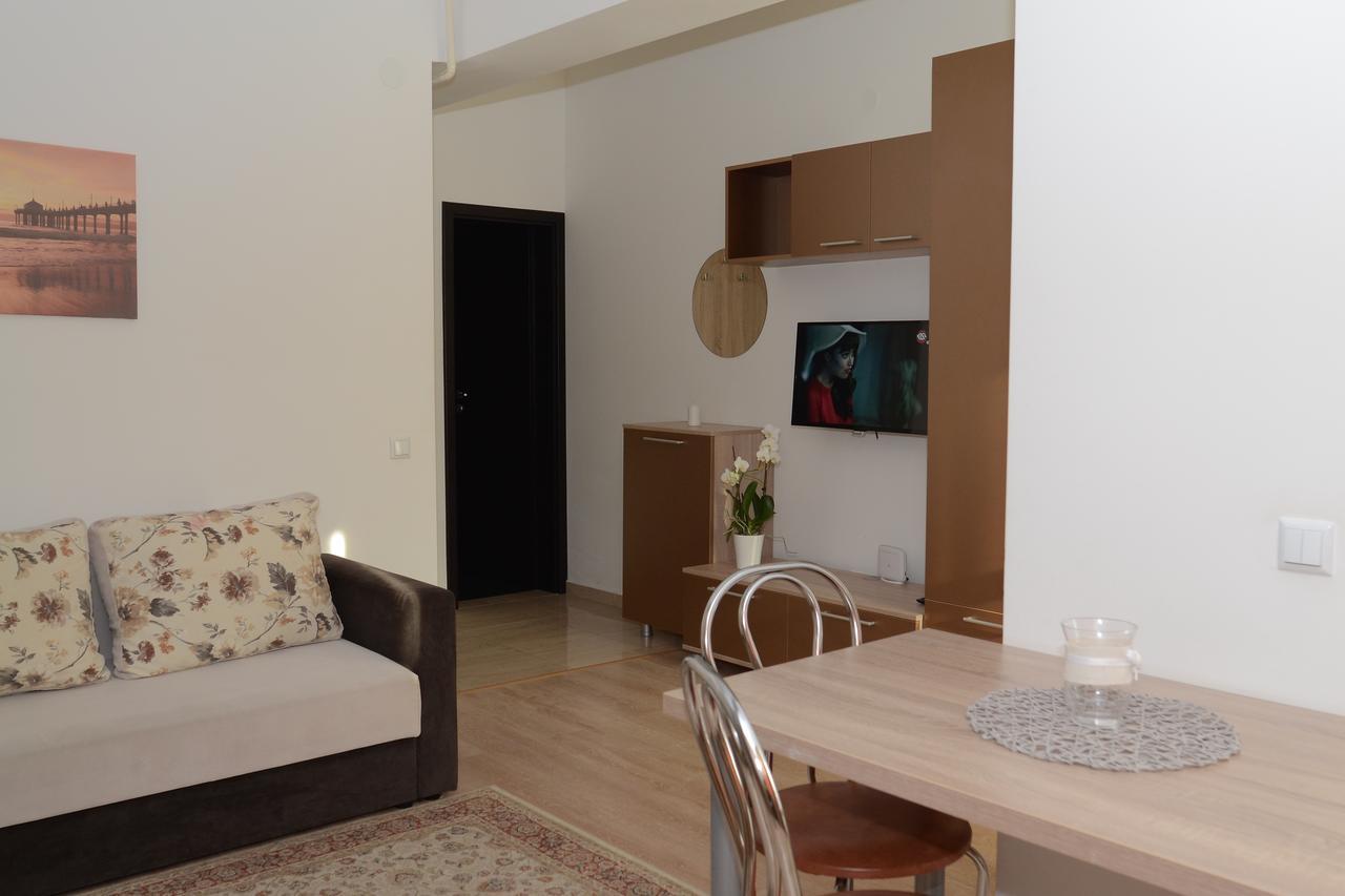 Cozy Apartments - City Center Ясси Екстер'єр фото