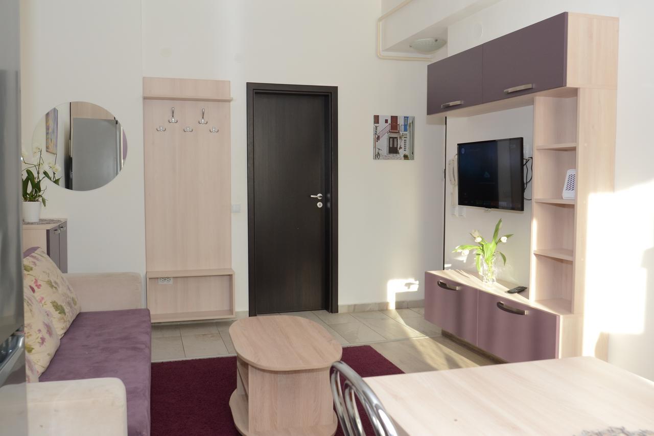 Cozy Apartments - City Center Ясси Екстер'єр фото